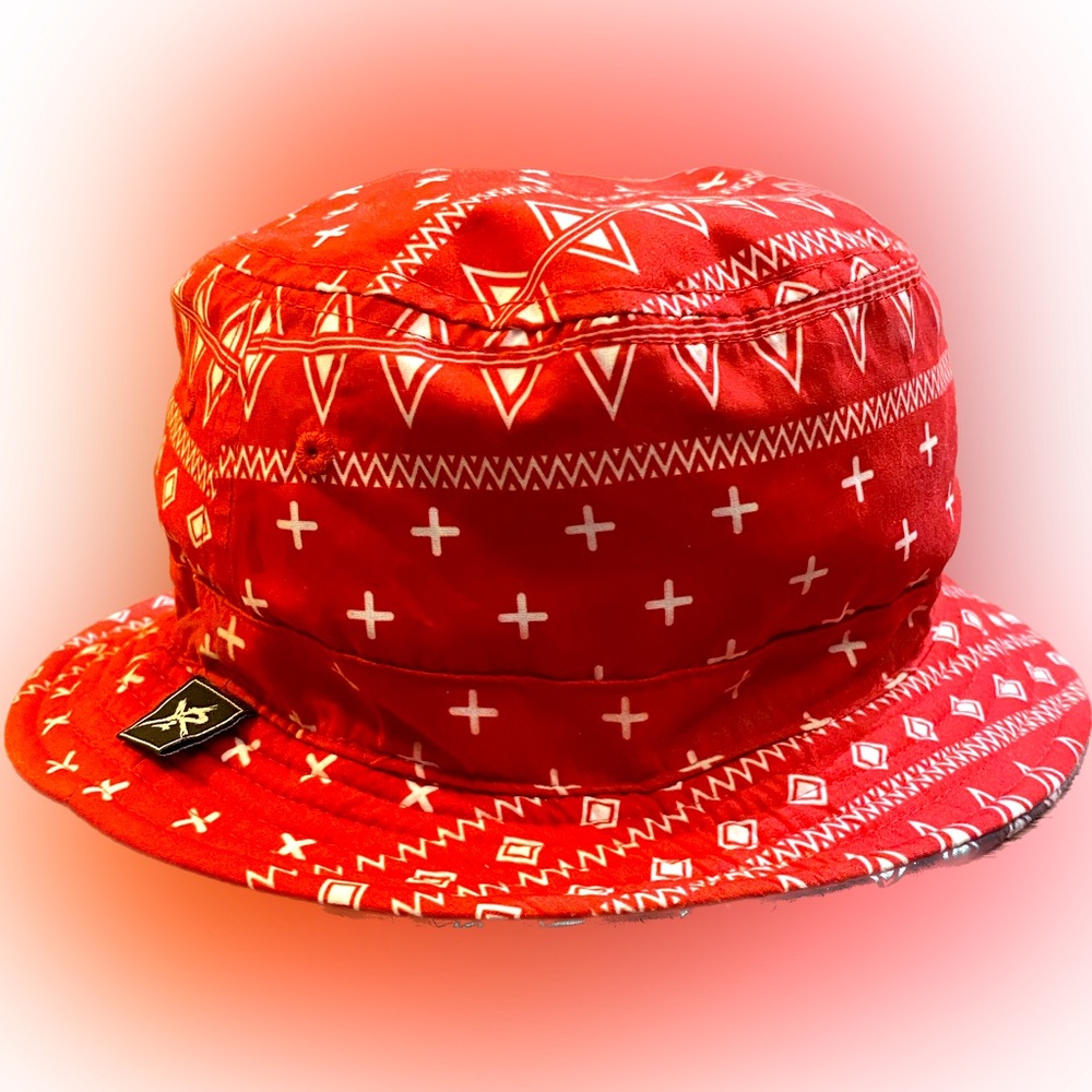 Y&R Reversible Bandana Bucket Hat - Picture 2 of 5